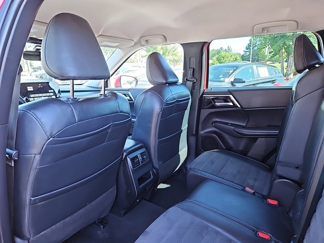 2023 Mitsubishi Outlander SEL S-AWC w/ Nav&amp;amp;  3rd Row