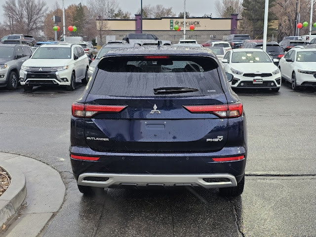 2024 Mitsubishi Outlander PHEV SE