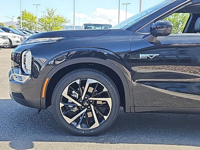 2024 Mitsubishi Outlander PHEV SE