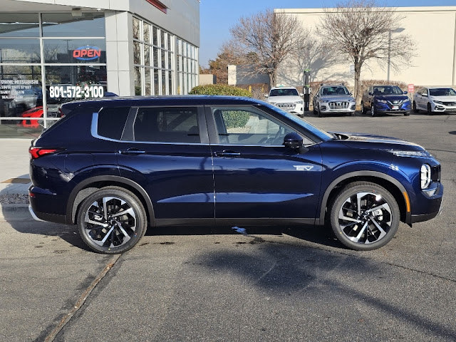 2024 Mitsubishi Outlander PHEV SE