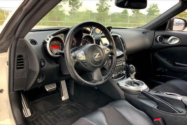 2019 Nissan 370Z Sport Touring