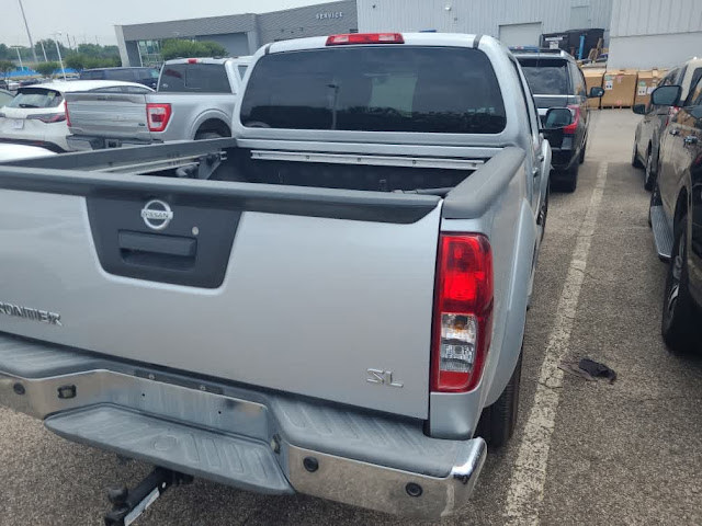 2013 Nissan Frontier SL 2WD Crew Cab SWB Auto