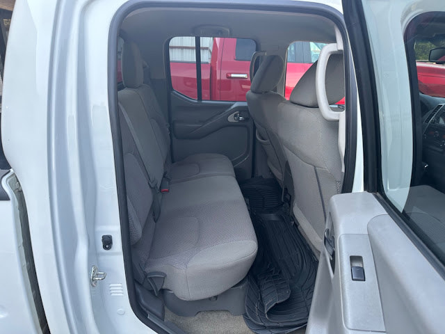 2018 Nissan Frontier Crew Cab 4x2 SV V6 Auto