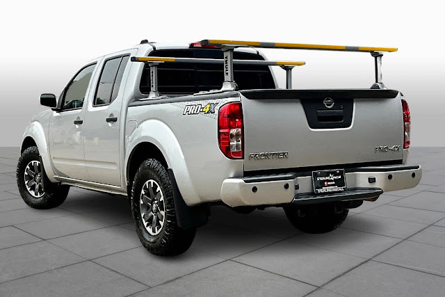 2019 Nissan Frontier PRO-4X Crew Cab 4x4 Manual