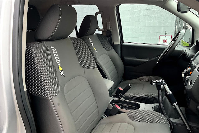 2019 Nissan Frontier PRO-4X Crew Cab 4x4 Manual