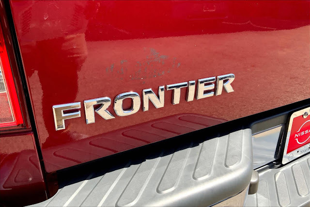 2021 Nissan Frontier SV Crew Cab 4x4 Auto