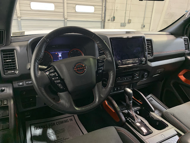 2022 Nissan Frontier PRO-4X Crew Cab 4x4 Auto