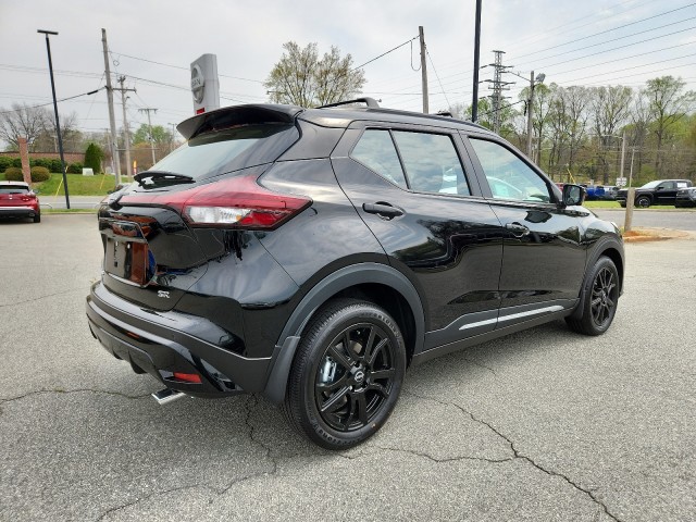 2024 Nissan Kicks SR