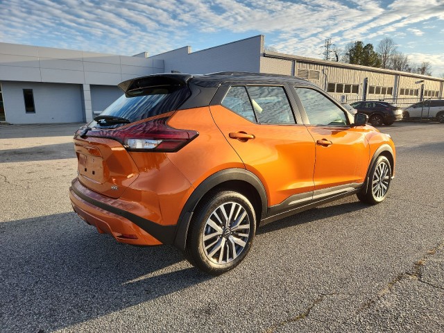 2024 Nissan Kicks SR