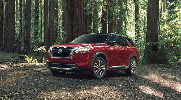 2023 Nissan Pathfinder SL