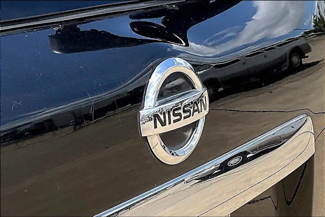 2015 Nissan Pathfinder SV