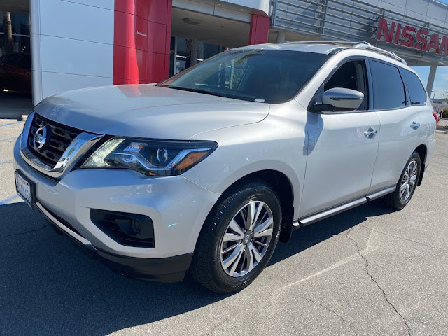 2020 Nissan Pathfinder S