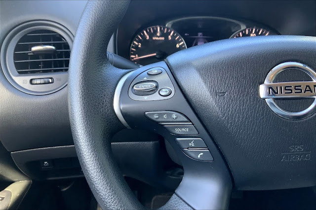 2018 Nissan Pathfinder S
