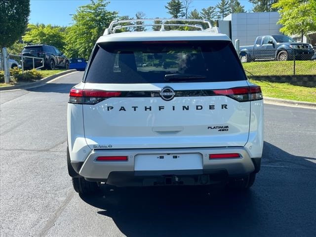 2024 Nissan Pathfinder Platinum