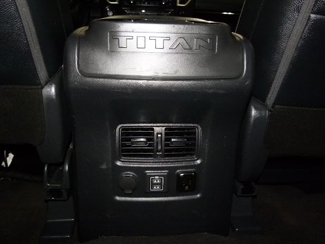 2019 Nissan Titan 4x2 Crew Cab SV