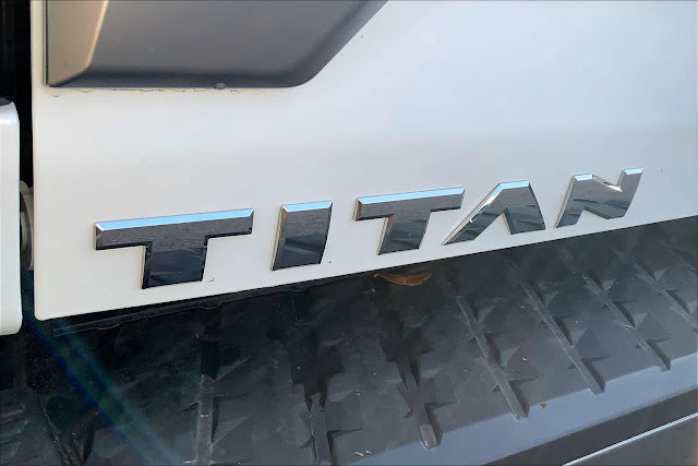 2023 Nissan Titan Platinum Reserve 4x2 Crew Cab