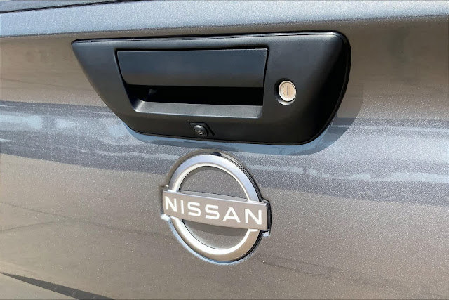 2024 Nissan Titan SV 4x2 Crew Cab