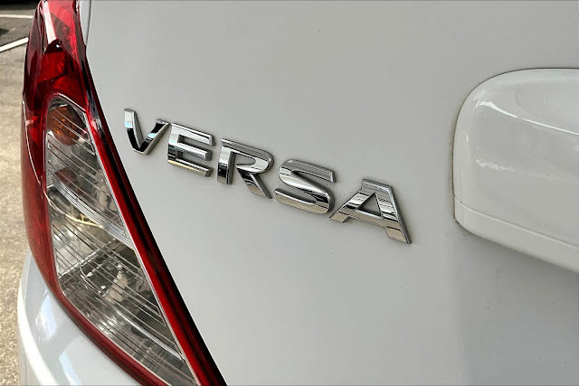 2018 Nissan Versa S Plus