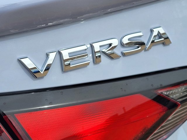 2024 Nissan VERSA SR CVT