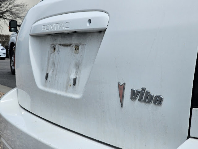 2005 Pontiac Vibe Base