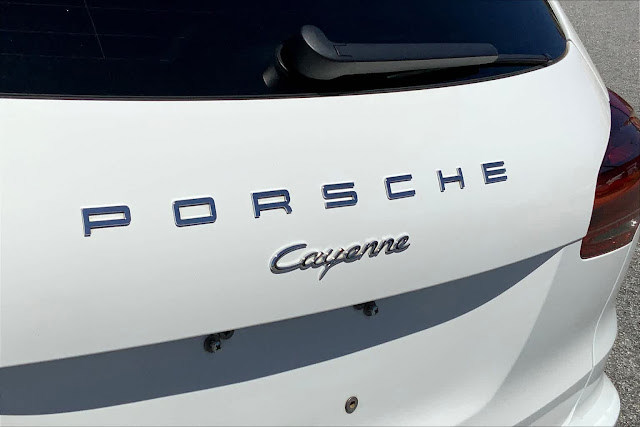 2017 Porsche Cayenne Base