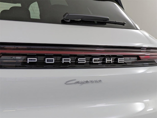 2024 Porsche Cayenne Base