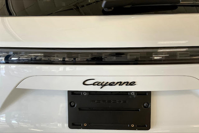 2021 Porsche Cayenne Base