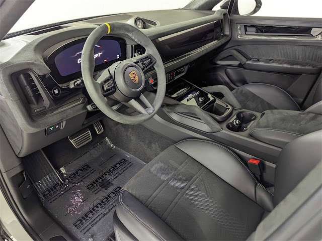2024 Porsche Cayenne Coupe Turbo GT