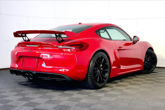 2016 Porsche Cayman GT4