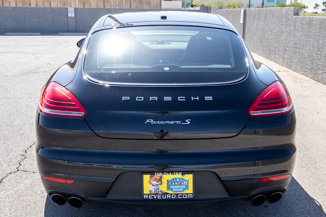 2014 Porsche Panamera 4dr HB S