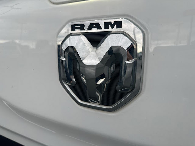 2022 Ram 1500 Laramie 4x4 crew cab