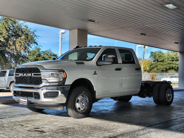 2024 Ram 3500 Chassis Cab Tradesman