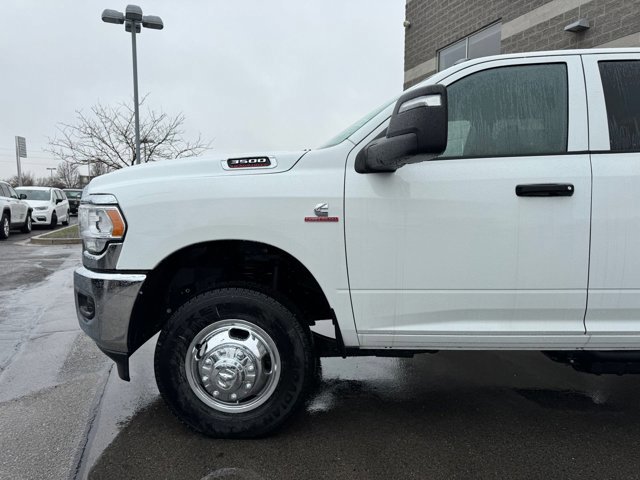 2024 Ram 3500 Chassis Cab Tradesman