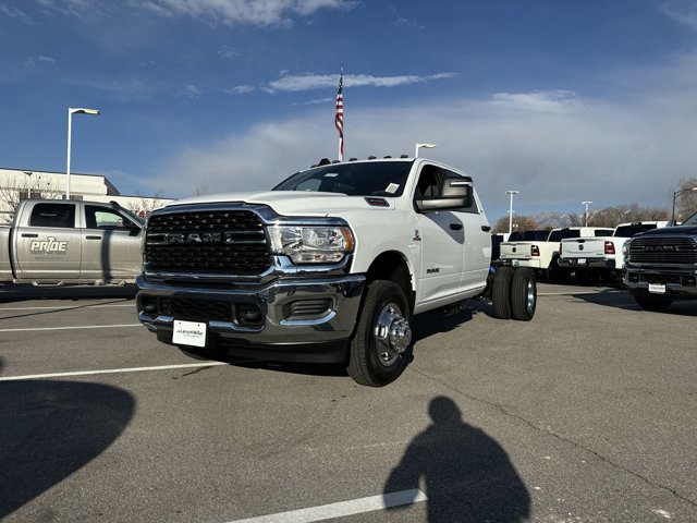 2024 Ram 3500 Chassis Cab SLT