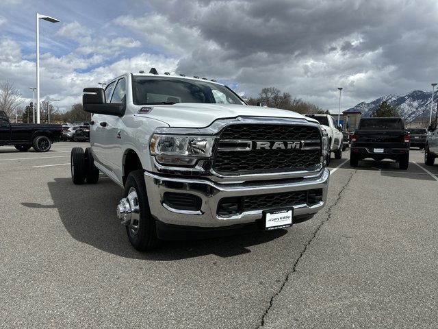 2024 Ram 3500 Chassis Cab Tradesman