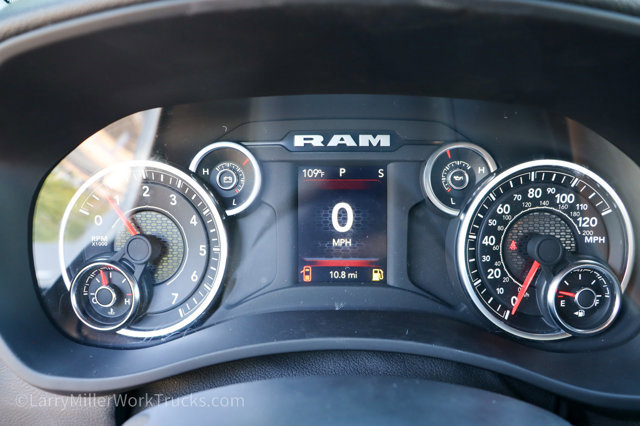 2023 Ram 3500 Reg Cab 4x4 8&#039; Royal Service Body with Rack