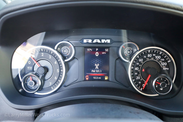 2023 Ram 3500 Reg Cab 4x4 8&#039; Royal Service Body with Rack