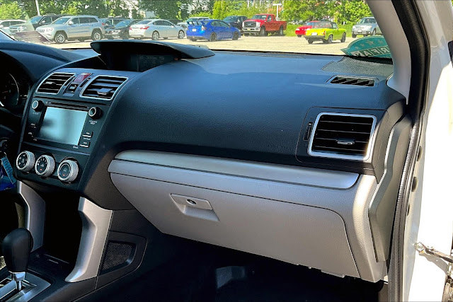 2018 Subaru Forester Base