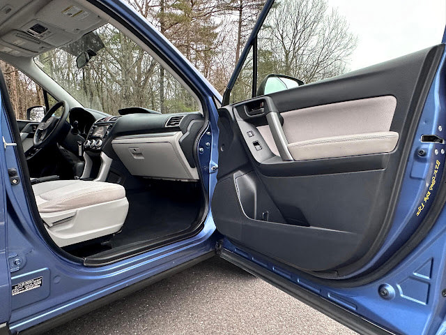 2016 Subaru Forester 4dr CVT 2.5i Premium PZEV