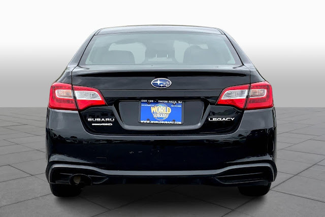 2018 Subaru Legacy Base