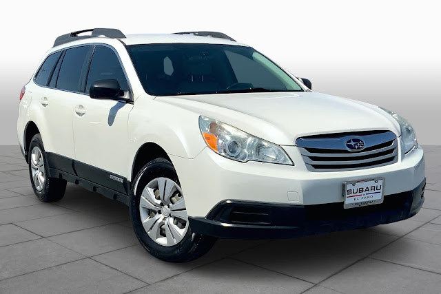 2010 Subaru Outback Base