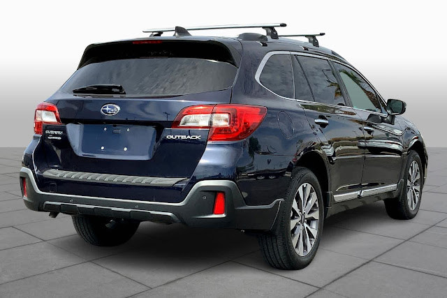 2018 Subaru Outback Touring