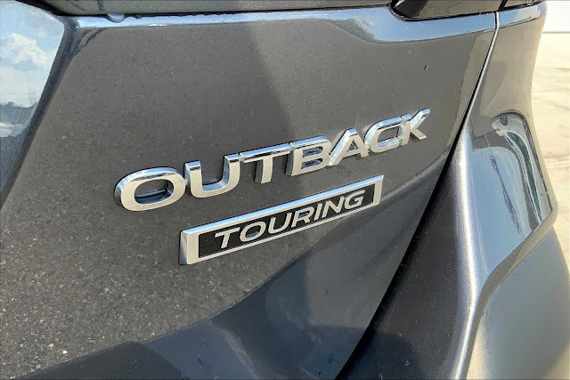 2022 Subaru Outback Touring