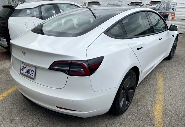 2021 Tesla Model 3 Standard Range Plus