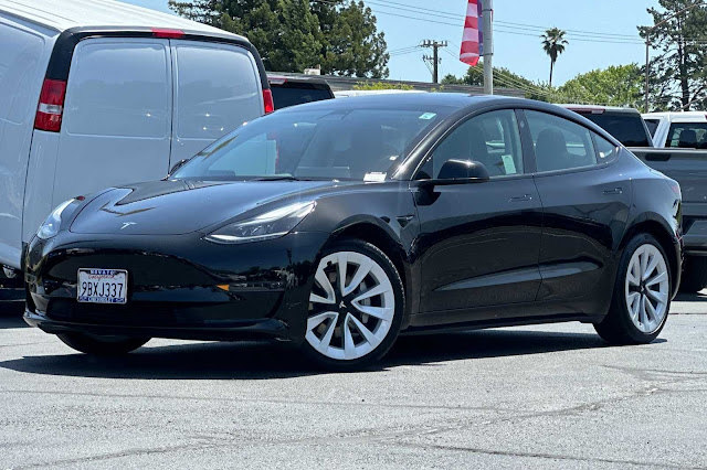 2023 Tesla Model 3 Base