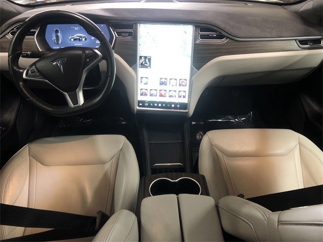 2015 Tesla Model S Base