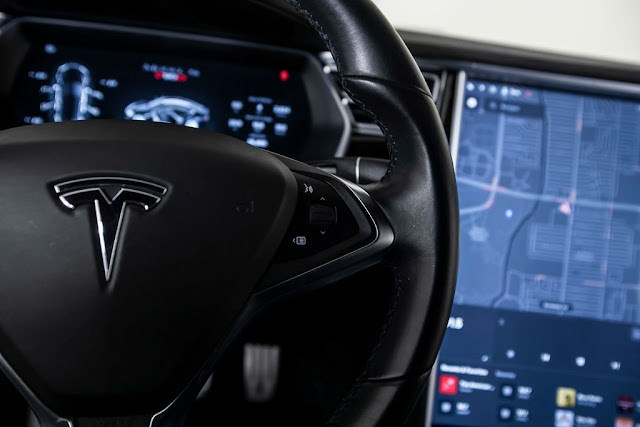 2016 Tesla Model S Base