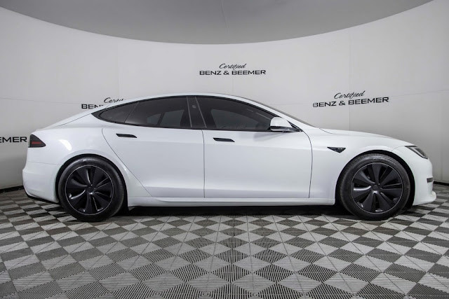 2023 Tesla Model S Base