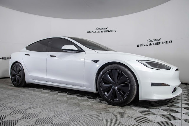 2023 Tesla Model S Base