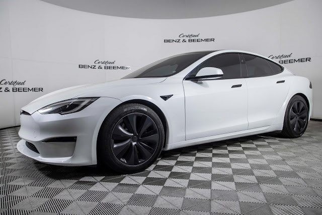 2023 Tesla Model S Base